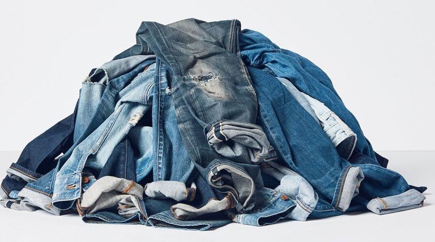 Eskiyen kotlarınızı atmayın! Yıpranmış kotları değerlendirmek i&ccedil;in 3 yaratıcı fikir