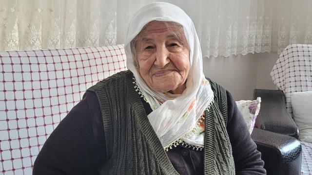 106 yaşında koronavirüsü yendi, Sağlığımı aşıya borçluyum dedi