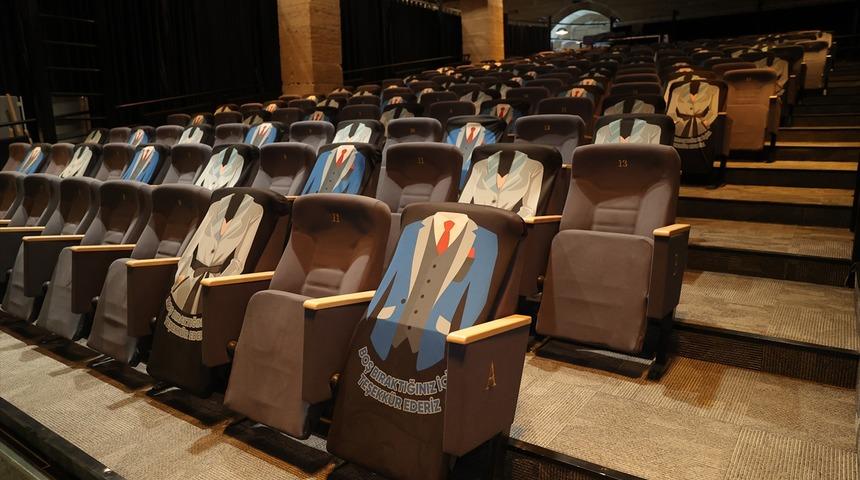 Edirne Devlet Tiyatrosu perdelerini "Bir Düş Gibi" oyunuyla aralayacak