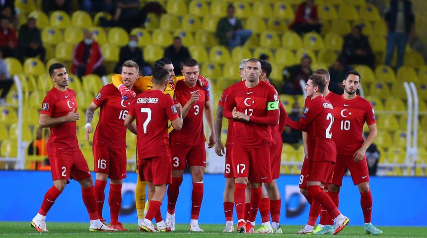 Milli takımda Serdar Aziz ve Kenan Karaman aday kadrodan çıkarıldı