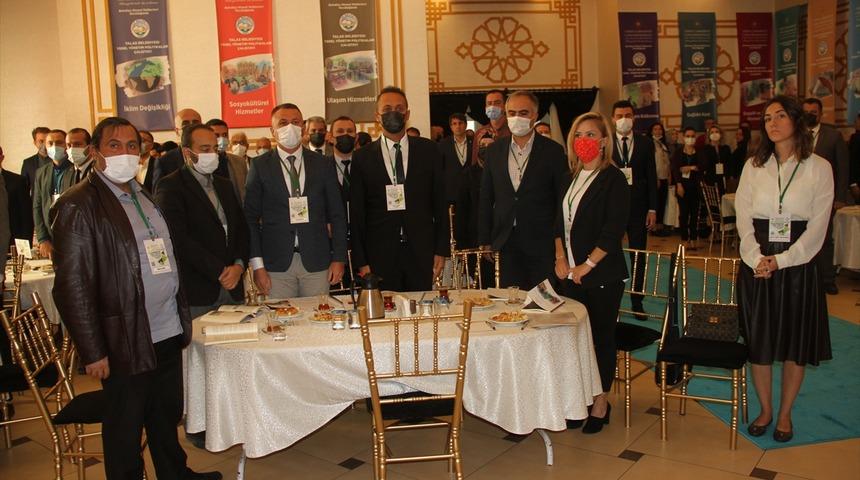 AK Parti'li &Ouml;zhaseki, Kayseri'de Yerel Y&ouml;netim Politikaları &Ccedil;alıştayı'nda konuştu: