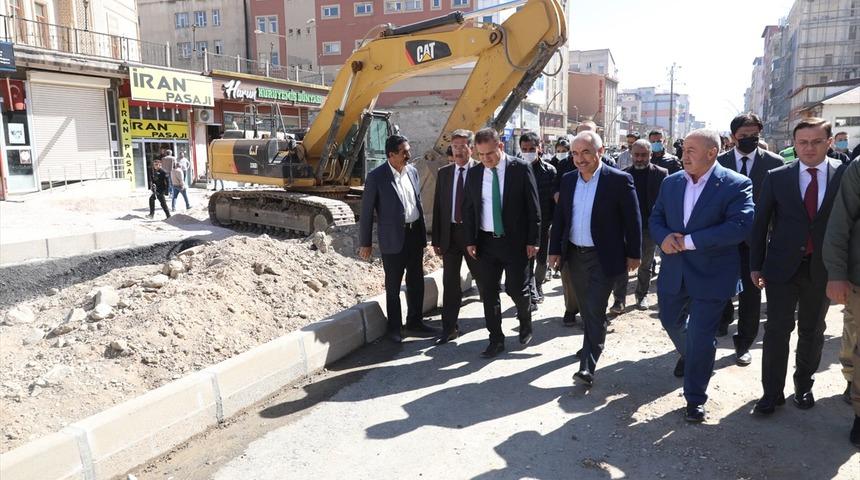 İçişleri Bakan Yardımcısı Mehmet Ersoy, Yüksekova'yı ziyaret etti