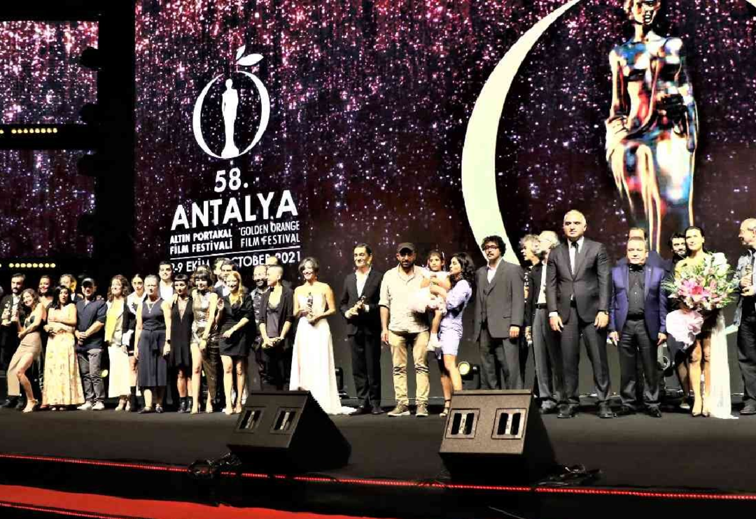 58. Antalya Altın Portakal Film Festivali&rsquo;nde &ouml;d&uuml;ller sahiplerini buldu 