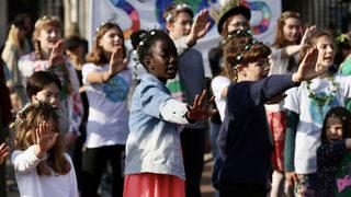 Çocuklardan, İngiliz kraliyet ailesine elinizdeki arazileri doğaya kazandırın çağrısı