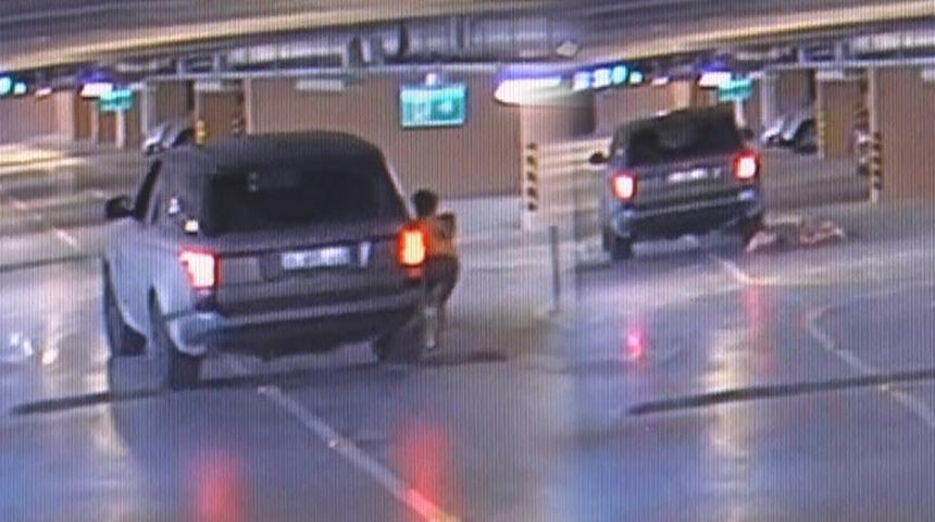 Korkunç görüntüler! Cipiyle yeğeninin üzerinden geçti