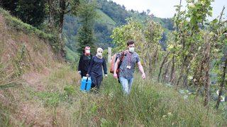 Rize'de sağlık çalışanları zorlu coğrafyada aşı çalışmalarını sürdürüyor