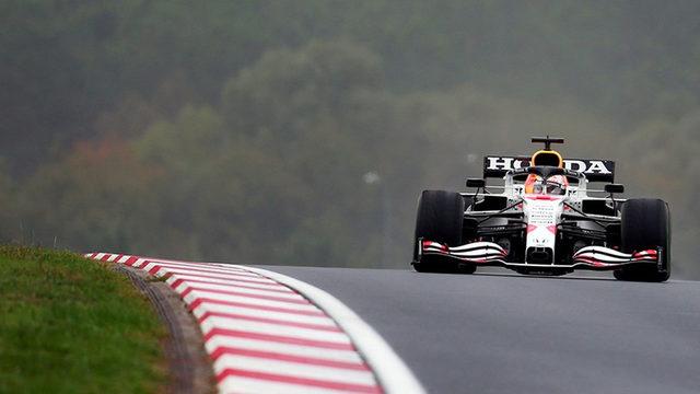 Şampiyonada liderliği Verstappen aldı