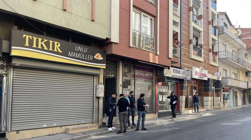 GÜNCELLEME - İzmir'de evde bıçaklanmış bulunan iki genç hayatını kaybetti