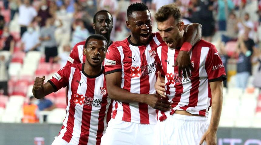 Beşiktaş,Fenerbahçe ve Galatasaray, Dimitris Goutas'ı takibe aldı