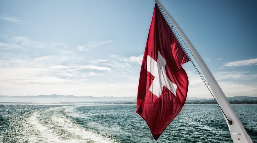 İsvi&ccedil;re'de trafik kazasında 9 T&uuml;rk yaralandı 