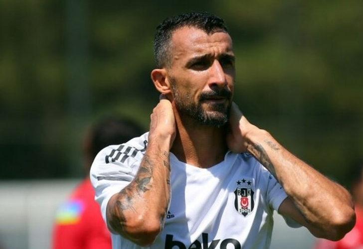 Beşiktaş'ta sadece Mehmet Topal kaldı