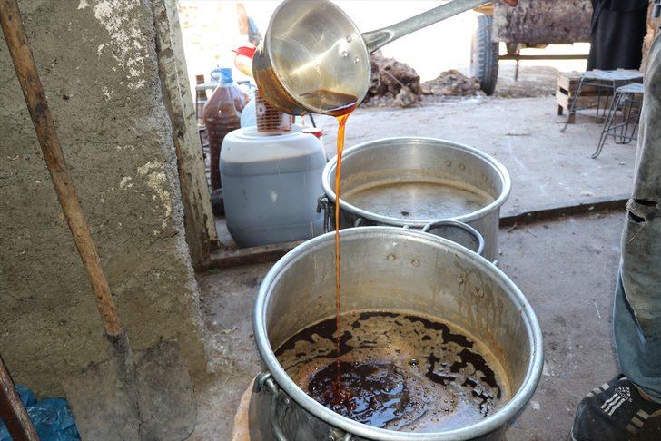 Batman'da kazanlar mezrona üzüm pekmezi için kaynıyor G4