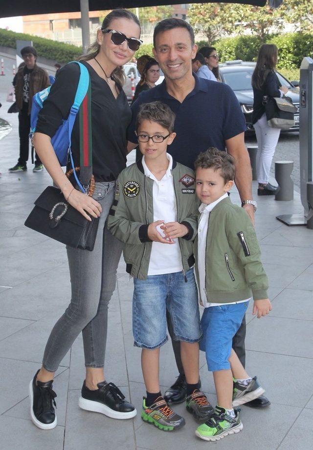 Mustafa Sandal ve Emina Jahovic çiftinin çocukları kocaman oldu!