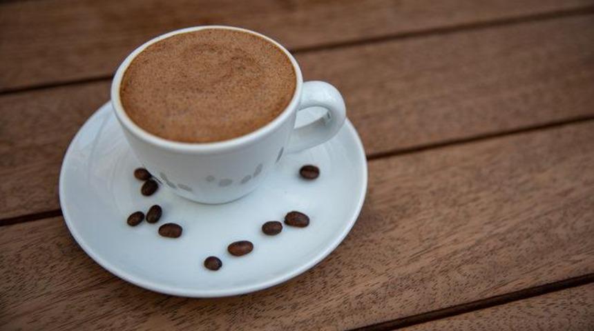 Türk kahvesinin en farklı hali! Tam kıvamında ve bol köpüklü menengiç kahvesi nasıl yapılır?