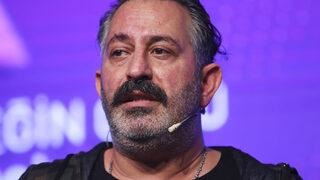 Cem Yılmaz'dan NFT satın alanlara davetiye hediyesi!