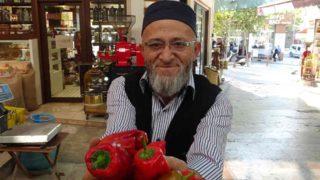 Denizli’nin meşhur biberi sonbaharda yoğun ilgi gördü! Turşuluk biber için sıraya girdiler