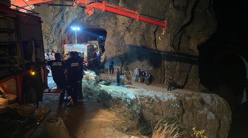 Adana'da özçekim faciası! Gençlerden biri feci şekilde hayatını kaybetti