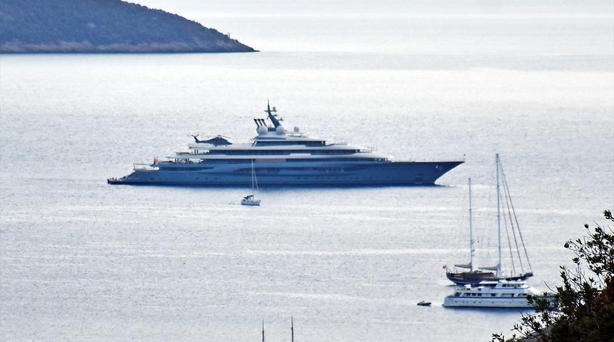 Mega yat "Flying Fox" Bodrum'da