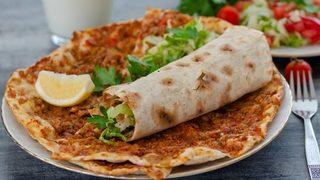 Evde lahmacun nasıl yapılır? MasterChef evde kolay lahmacun tarifi ve malzemeleri neler?