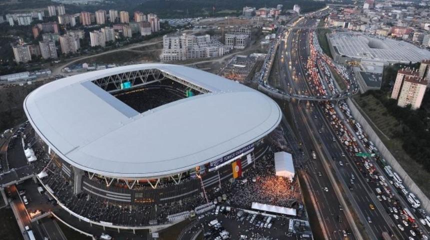 Galatasaray'da stadın yeni sponsoru belli oldu