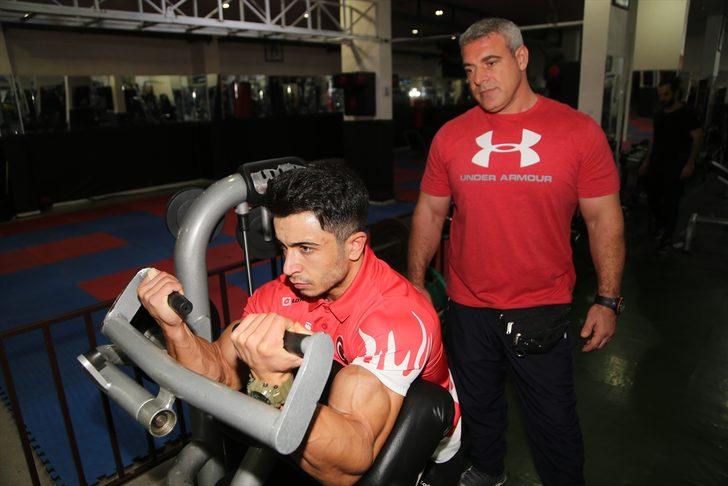 Kilo vermek için başladı, vücut geliştirmede Türkiye şampiyon oldu G1