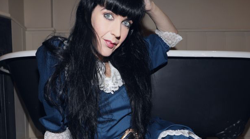 Bu nasıl aşk! Hayaletle evli olduğunu iddia eden Brocerde&rsquo;den ilgin&ccedil; itiraf: Beni &ouml;ld&uuml;rmesinden korkuyorum