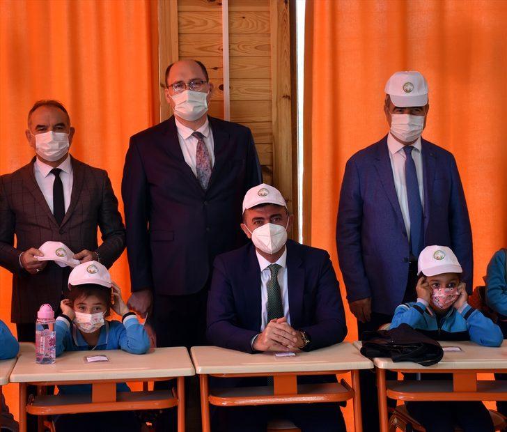 Kırıkkale'de öğrenciler, "Çocuk Tarım Akademisi"nde tarımı öğreniyor G3