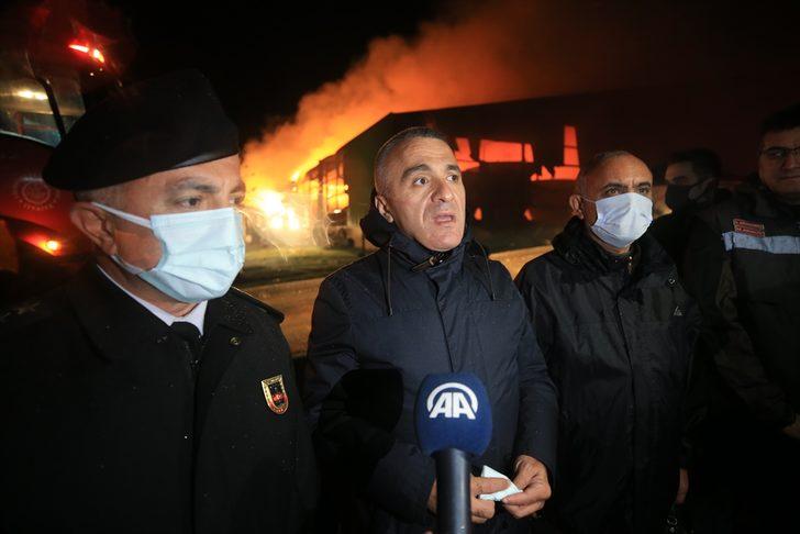 GÜNCELLEME - Kırklareli'nde hayvan çiftliğinde çıkan yangın kontrol altına alındı G3