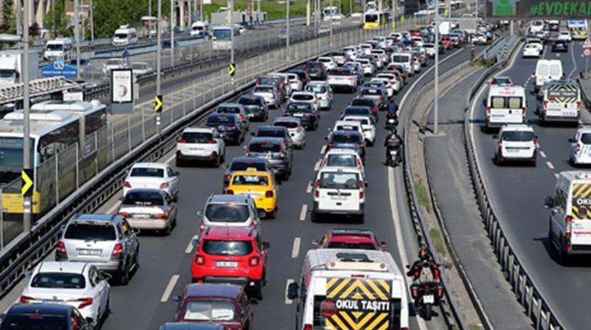 İstanbul'da trafik erken saatlerde başladı (13 Ekim İstanbul yol durumu)