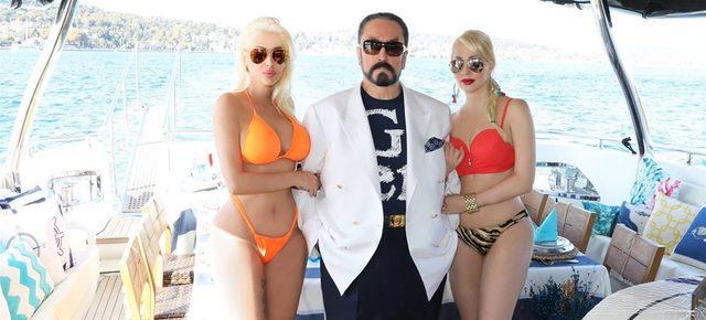 kedicikler-yatta-adnan-oktar-in-yat-turundan-kare-3134959