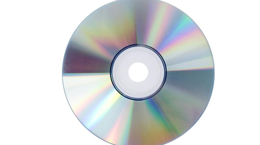 Kahvede porno cd satışına suçüstü     
