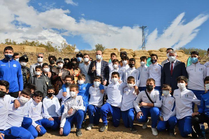 Dünya Etnospor Konfederasyonu Başkanı Bilal Erdoğan, ilk oba konseptli gençlik kampını açtı: G5