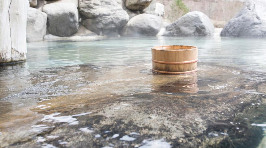 Kaplıca zehir saçıyor