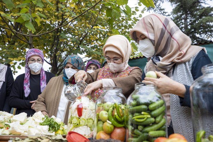 Emine Erdoğan, Çubuk'ta kadınlarla turşu kurdu G5