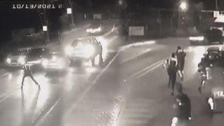 Avcılar'da polise silahlı saldırı! Bir polis yaralı