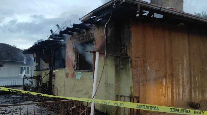 Kahreden olay! Alevlerin arasında hayatını kaybetti