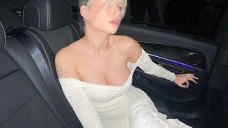 Lottie Moss paylaştı, beğeni yağdı! Yatakta oturdum...