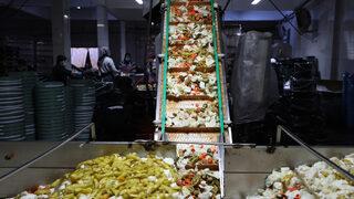 Burası Bursa! 50 bin ton turşu yapılıyor, 100 ülkeye gönderiliyor: Köyün nüfusu 5 bine çıktı