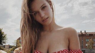 Oğuzhan Özyakup’un sevgilisi Skyler Witschge, Instagram paylaşımlarıyla takipçilerini mest etti