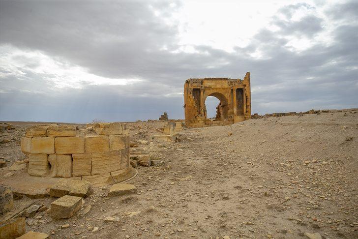 Romalı savaşçıların Tunus'taki 2 bin yıllık kenti: Emidra G2