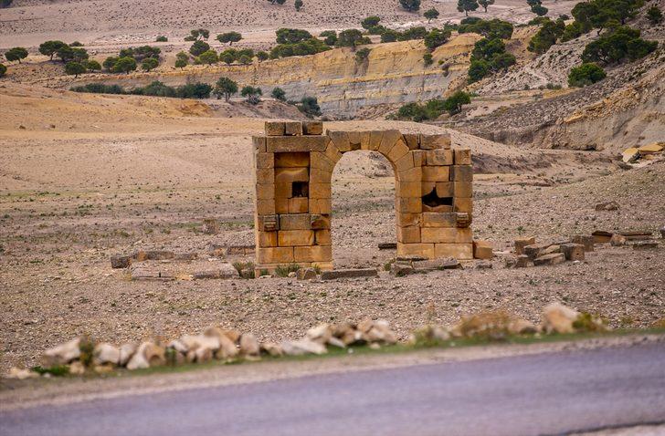 Romalı savaşçıların Tunus'taki 2 bin yıllık kenti: Emidra G4