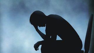 Stres ve sigara kellik sebebi! Saç dökülmesinde çok etkili