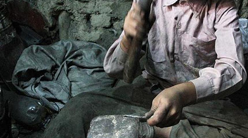 Siirt'te &ccedil;ocuk iş&ccedil;i patlaması