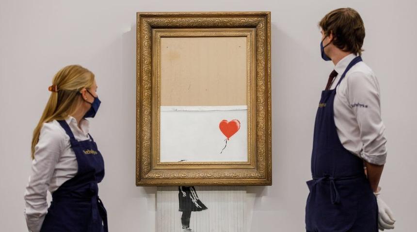 Banksy'nin müzayede sonunda 'parçalanan' eseri 16 milyon sterline satıldı