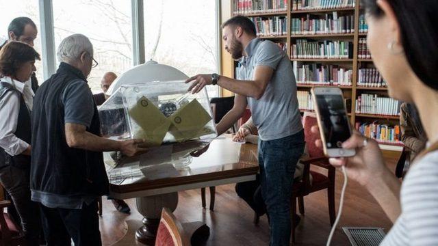 AK Parti'de oy verme sisteminin değişmesi tartışılıyor: Zarfsız oy kullanmayı önermeyi düşünüyoruz