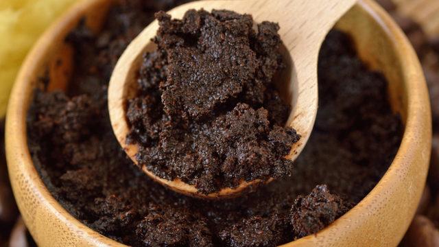 Kahve bu işe de yarıyormuş! Peeling etkisi yaratan kahveli cilt maskeleri