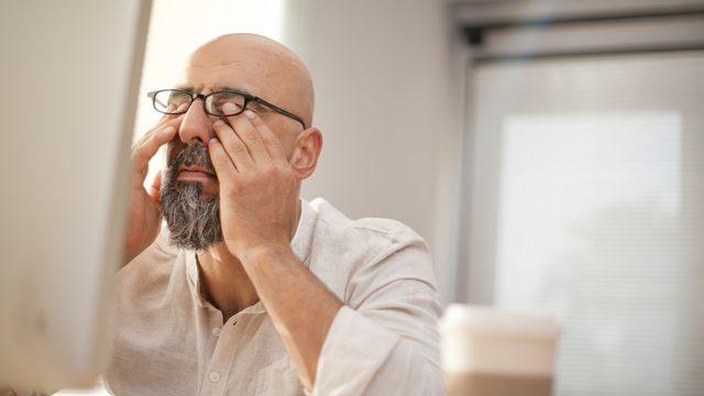 Kahvesiz yapamayanlara kötü haber! Uyanır uyanmaz kahve içerseniz vücudunuzda neler olur?