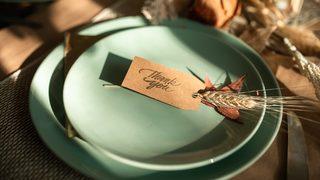 Sonbahar stiline uygun sofralar için çok şık yemek takımı önerileri