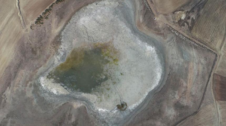 Kuruyan Acı Göl'de kurbağa bile kalmadı: Artık insan bile gelmiyor