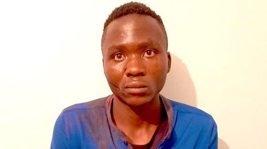 Kenya'da 10'dan fazla &ccedil;ocuğu &ouml;ld&uuml;ren seri katil k&ouml;yl&uuml;ler tarafından d&ouml;v&uuml;lerek &ouml;ld&uuml;r&uuml;ld&uuml;